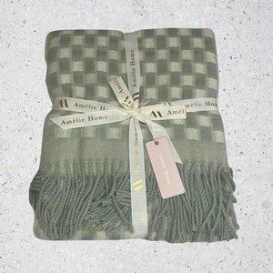 Amelie Home Green & Ivory Throw Blanket, NWT